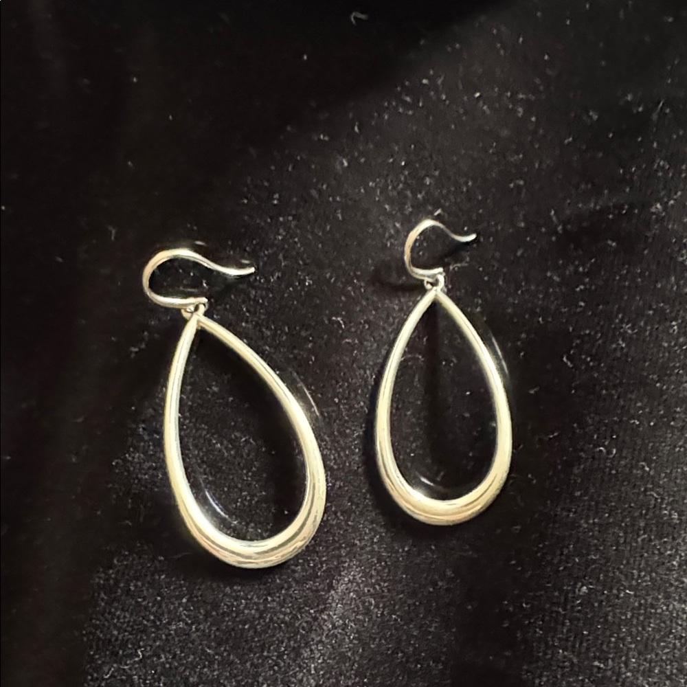 Tiffany & Co Elsa Peretti Elegant Silver Open Teardrop Earrings - Picture 3 of 5